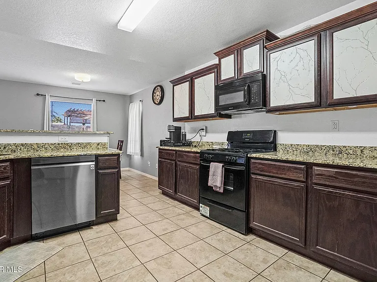 7045 Eagle Nest Ct — Photo 15