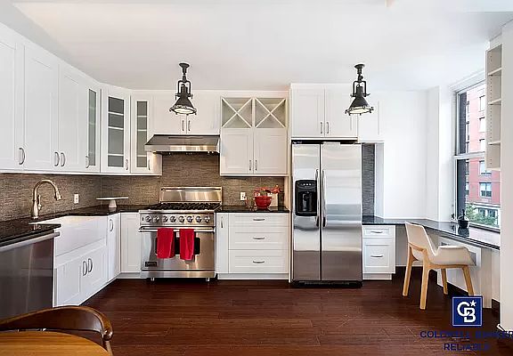 4th image of 21 S End Ave APT 426