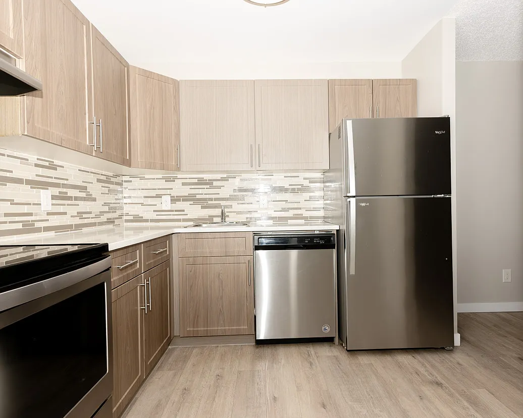 Polo Club Apartments — Photo 2