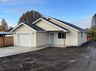 300 N Jellison St, Amity, OR 97101