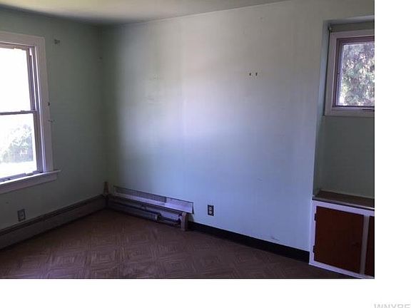 3rd image of 66 Norwood Dr
