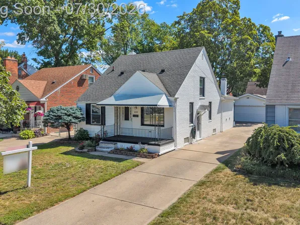 630 N Denwood St, Dearborn, MI 48128