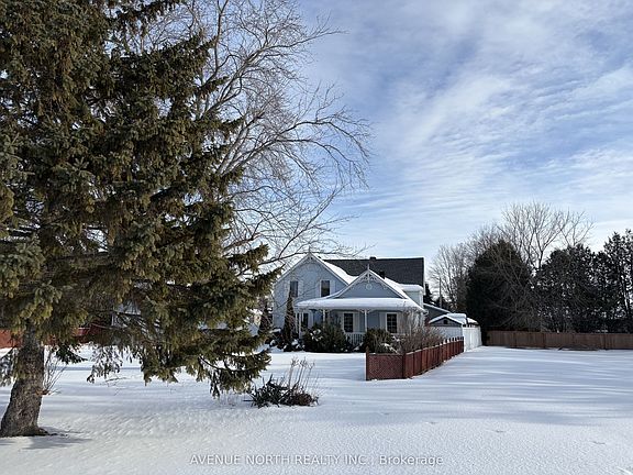 2nd image of 21 Pilon St
