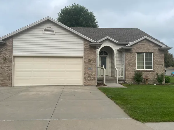 1407 Turner Ave, Hastings, NE 68901