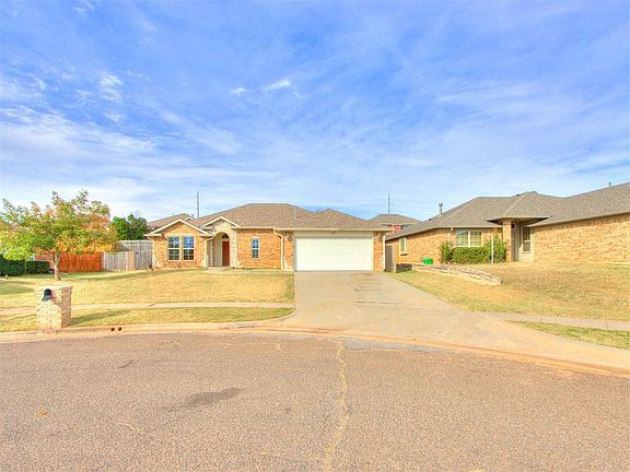 4th image of 508 Woodsong Dr