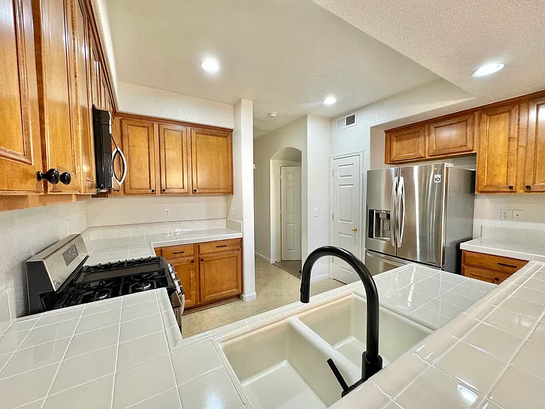 6682 Panther Creek Dr — Photo 7