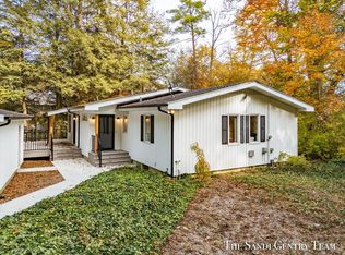 3020 Rennells Rd, Spring Lake, MI 49456