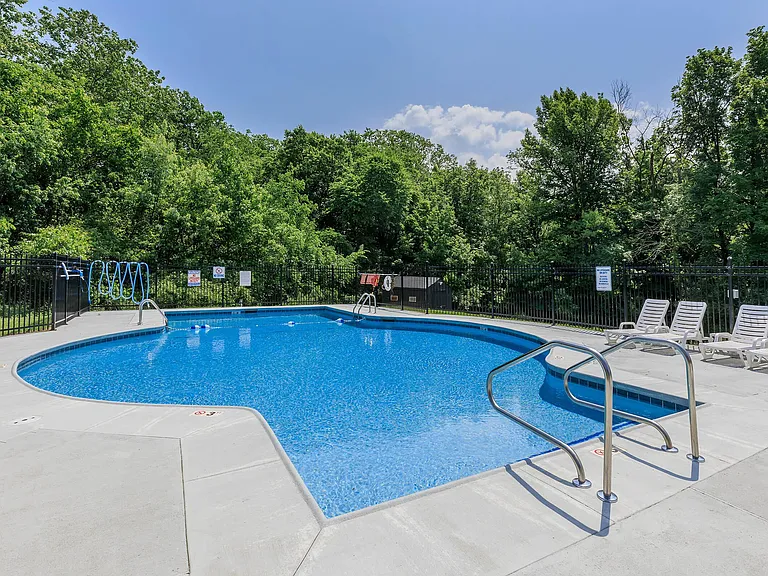 LakeHouse at Florence Apartments — Photo 6
