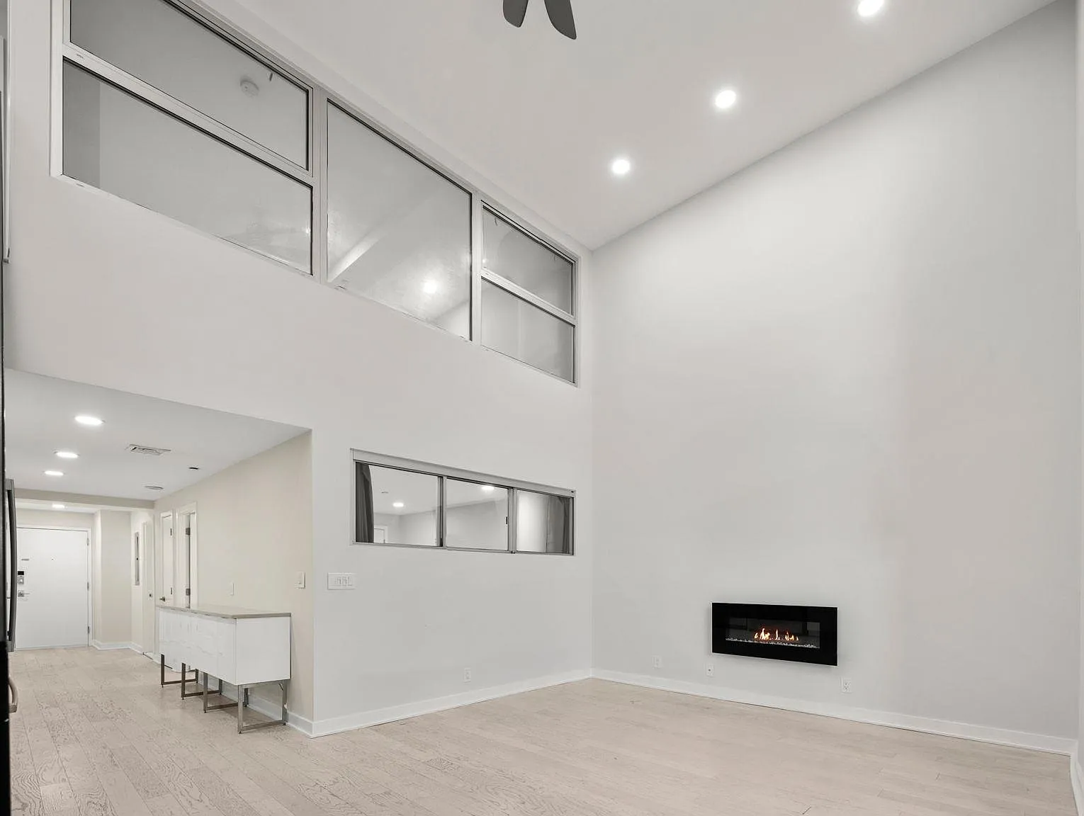 Zephyr Lofts — Photo 3