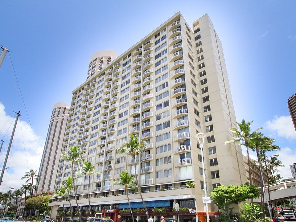 Ilikai Marina Building View