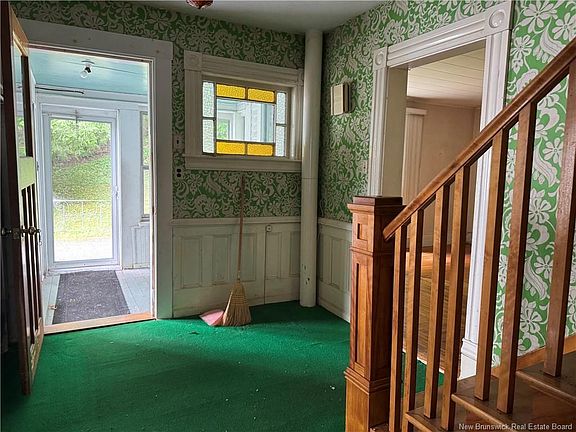 4th image of 126 Park St