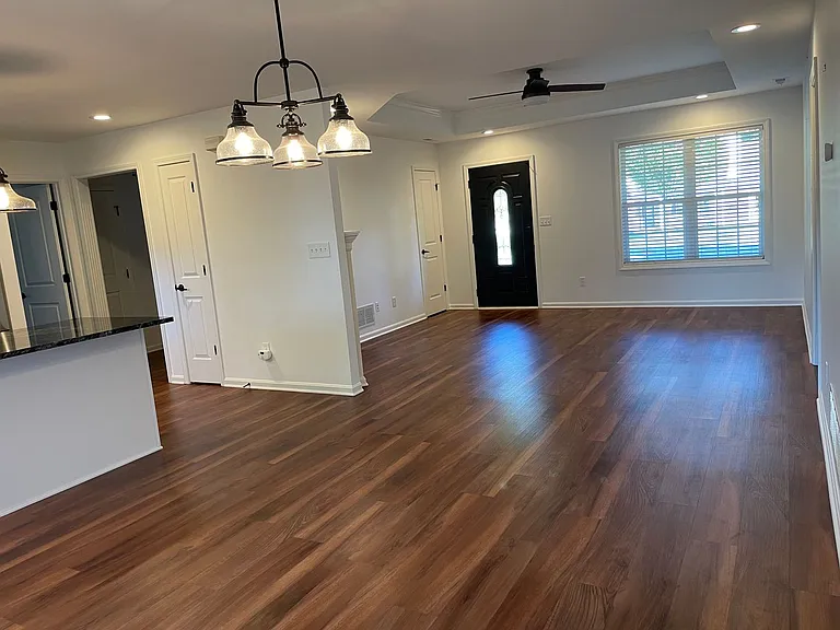 8505 Saurel Dr — Photo 3