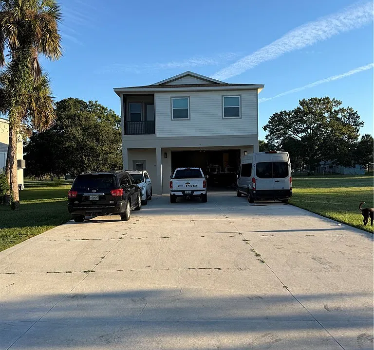 11545 W Clubview Dr