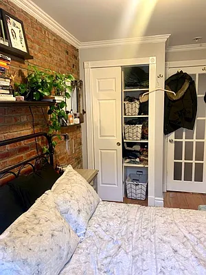 Rented by NY Living Solutions | media 21