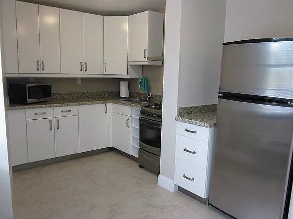 1st image of 710 Washington Ave APT 226