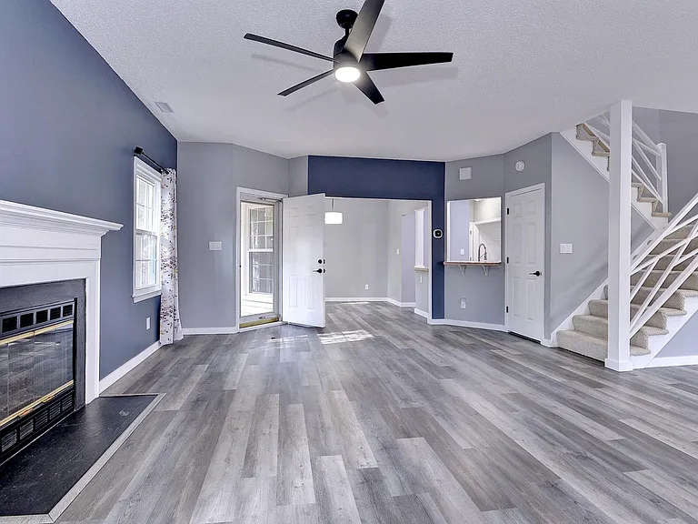 1596 Willow Cv — Photo 23