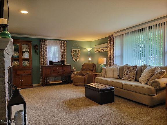 5th image of 3426 Black Oak Ct