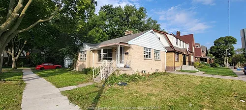 3006 Alexander Ave Photo 1