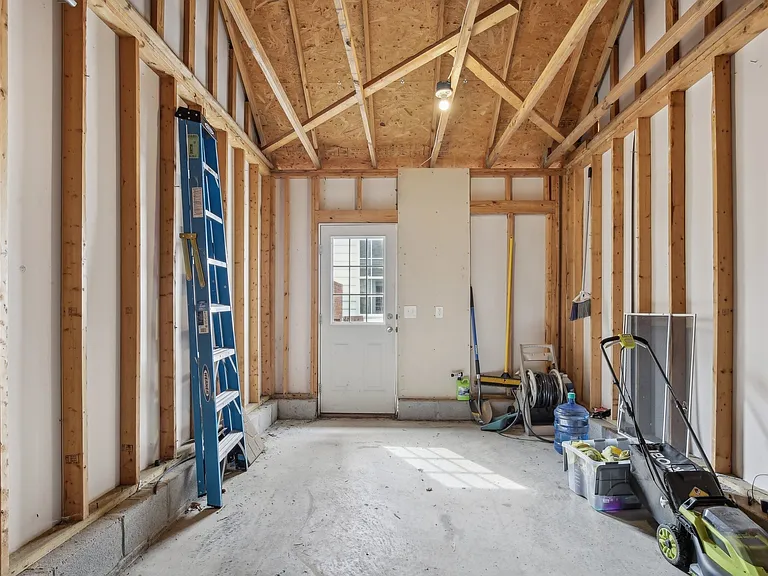 7841 Heaton Way — Photo 37