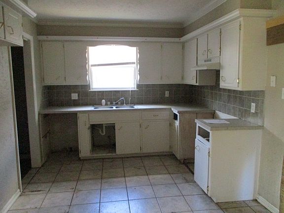 5th image of 1509 NW 50th St