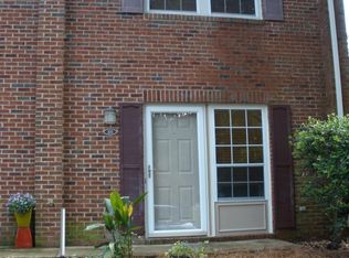 100 Friar Ln #100, Carrboro, NC 27510