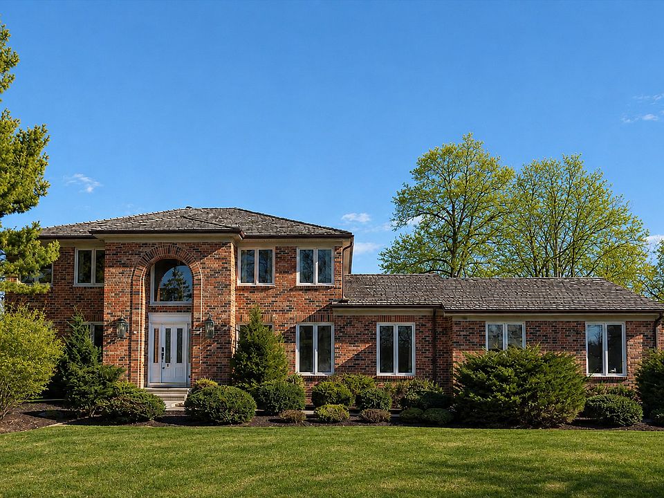 1st image of 461 Clover Ave