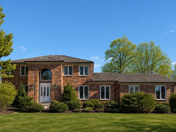 461 Clover Ave, Lake Forest, IL 60045