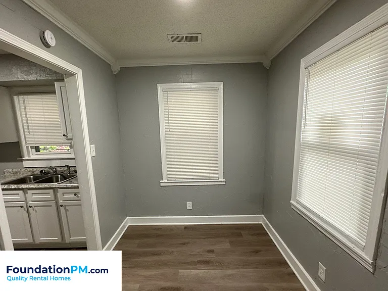 2100 Worthington Cir — Photo 8
