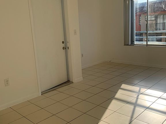 4th image of 7999 NW 7th St #204
