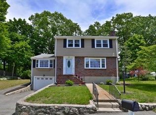 4 Diane Dr, Saugus, MA 01906