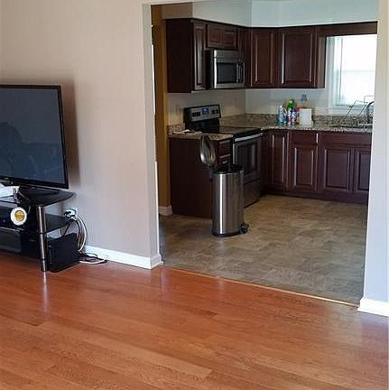 2nd image of 1201 75th St