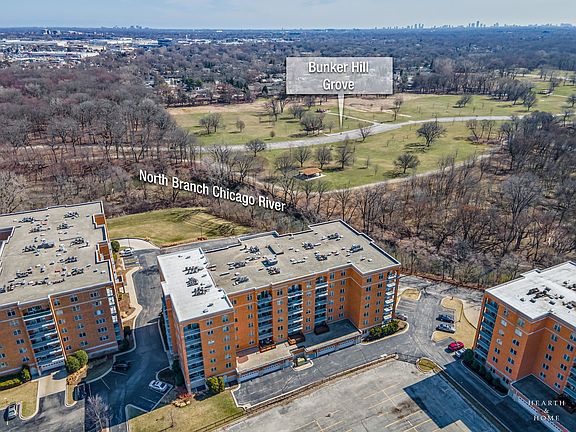3rd image of 6807 N Milwaukee Ave APT 306