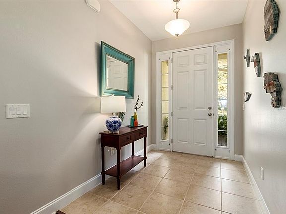 4th image of 4115 NE 58th Cir