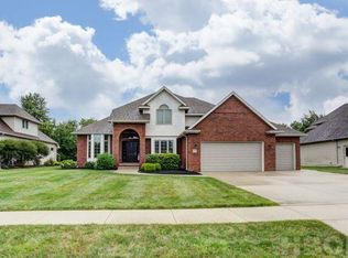 8197 Brookfield Dr, Findlay, OH 45840