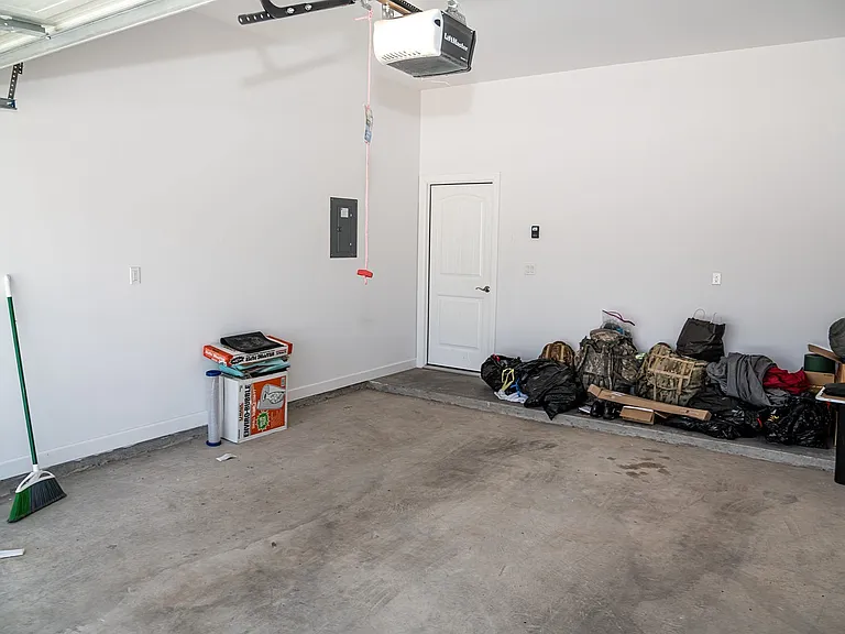14757 Mike A Mendoza Ave — Photo 8