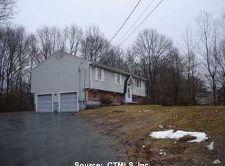 443 Denslow Hill Rd, Hamden, CT 06514