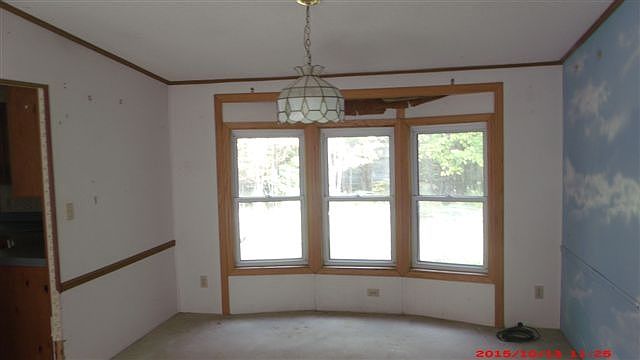 2nd image of 3090 Abbey Rd