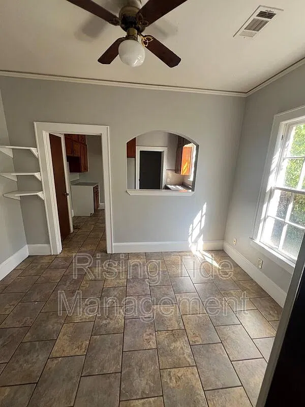 4 bed, 2.0 bath, 1550 sqft, $950 — Photo 4