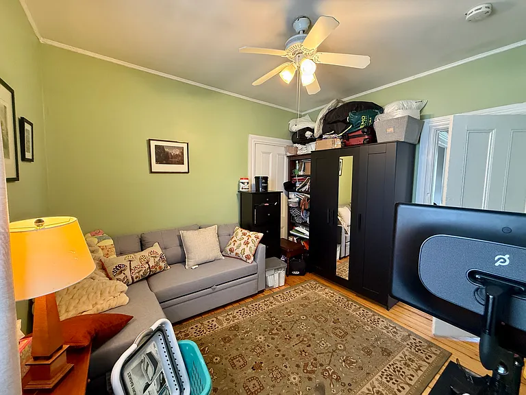 203 Howell St #1F — Photo 8