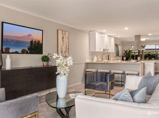 2920 76th Ave SE APT 211, Mercer Island, WA 98040