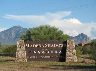 744 E Canyon Rock Rd, Green Valley, AZ 85614