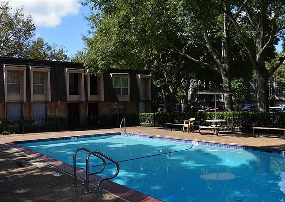 1st image of 12633 Memorial Dr Unit 11-98