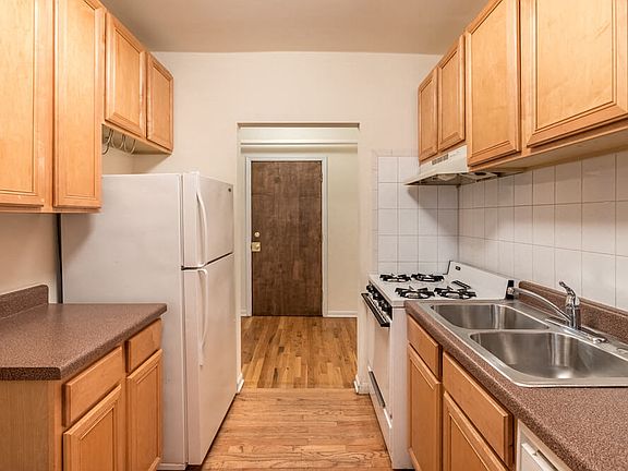 5th image of 722 W Barry Ave #726-3S