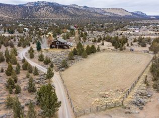 8302 SW Kootenai Ct, Powell Butte, OR 97753