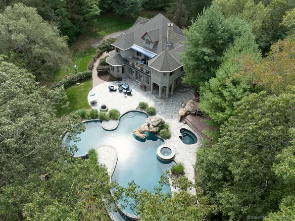 76 Sachem Head Road, Guilford, CT 06437