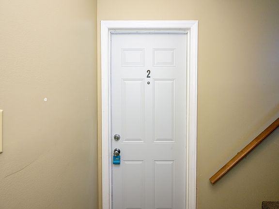 3rd image of 244 Pinewood Dr APT 2