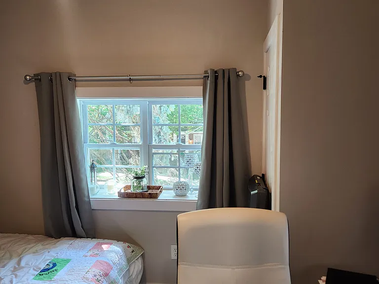 915 Union St — Photo 14