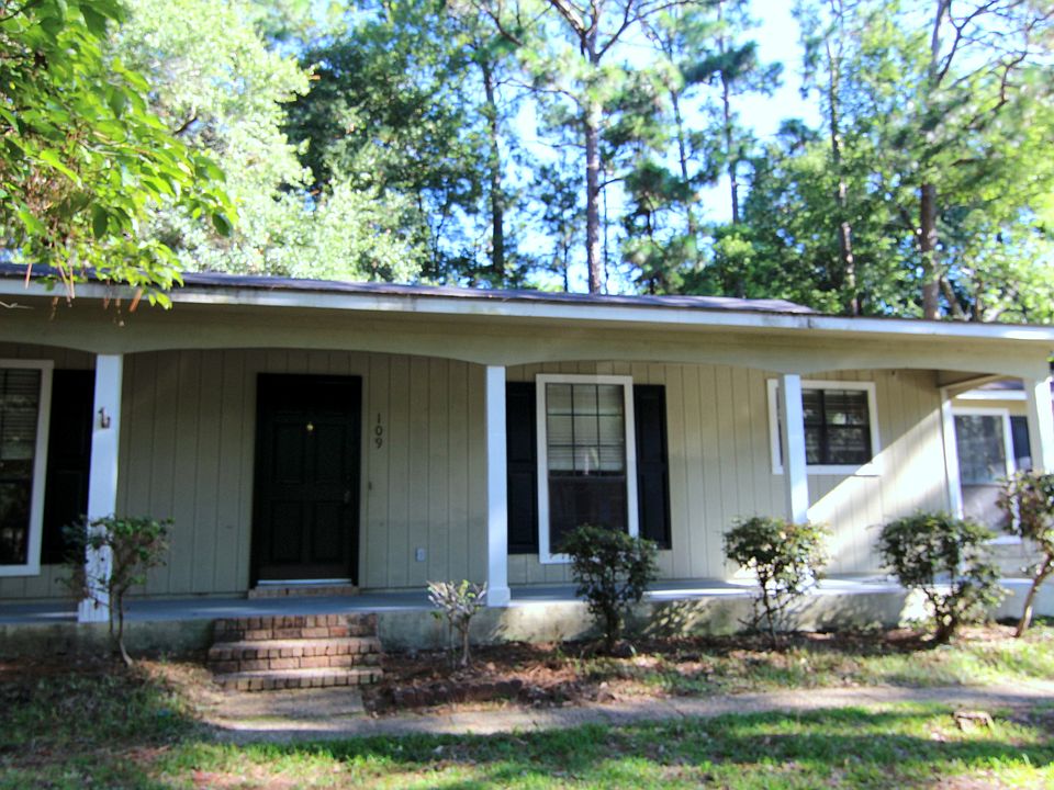 1st image of 109 Iris Cir