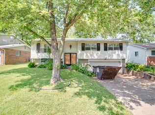834 Amherst Dr, East Alton, IL