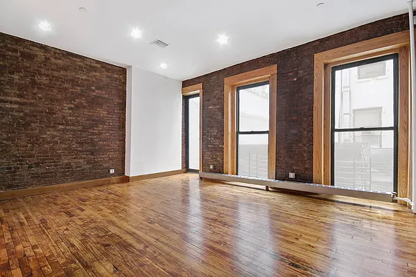 Rented by Corcoran | media 19